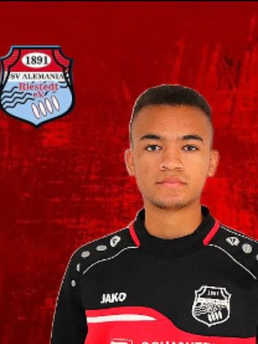 Denzel Waliaro Schneider