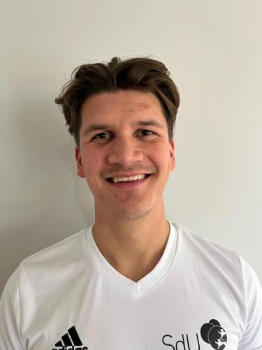 Lukas Linhardt