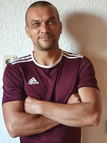 Miklos Kadar