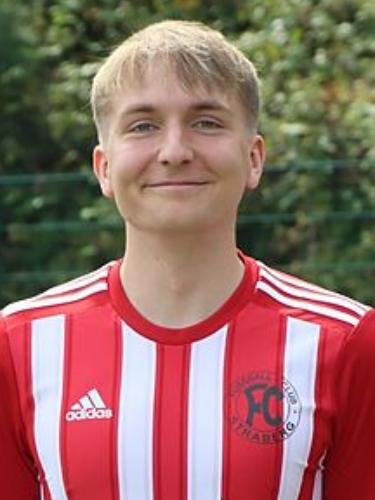 Noah Naumann
