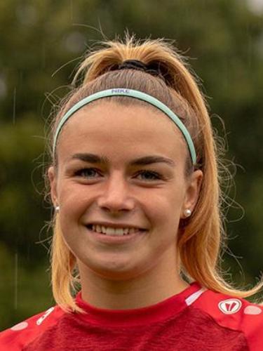 Elena Deuster