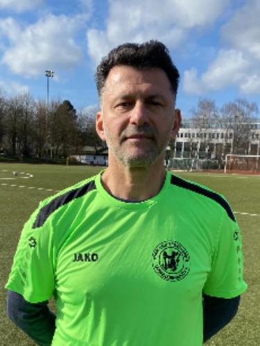 Murat Akar
