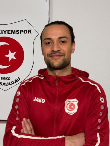 Kadir Bayrakoglu