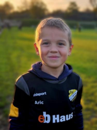 Aric Helmut Schüttpelz