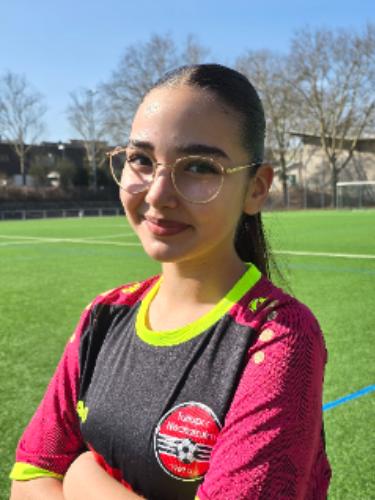 Esila-Tuana Cakmak