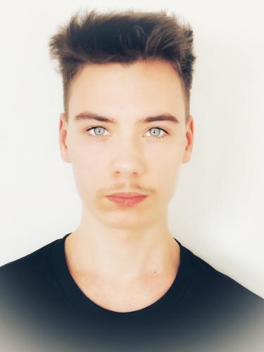 John Luis Schmidt