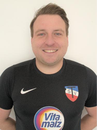 Dennis Banka