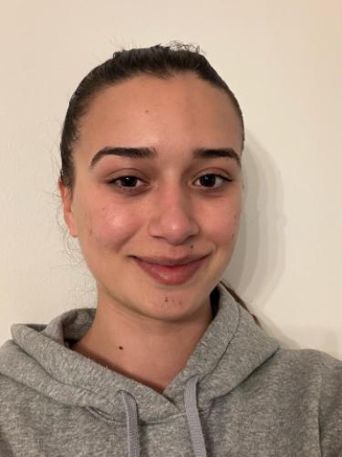 Zora Naima Dilay Özuylasi