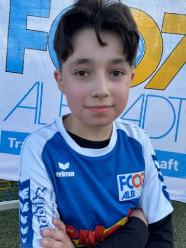 Mikail Efe Üzümyemez