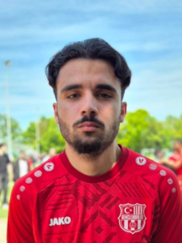 Enes Kuecuekgoencue