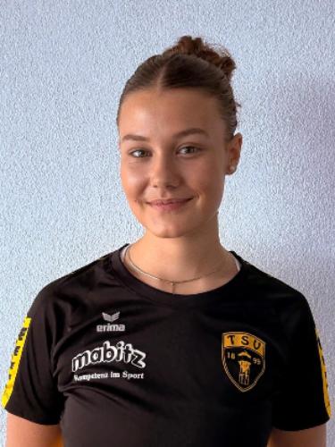 Lara Arnold