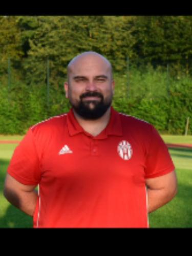 Erdal Essiz