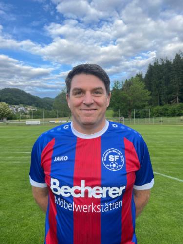 Dirk Wölfle