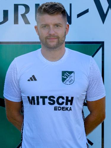 Dominic Schwarz