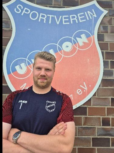 Niklas Stelzer