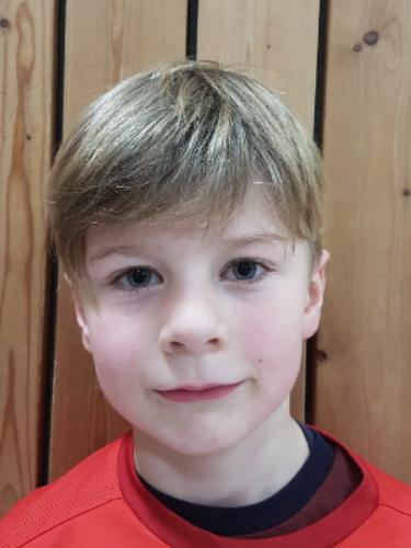 Mika Hennes Junge