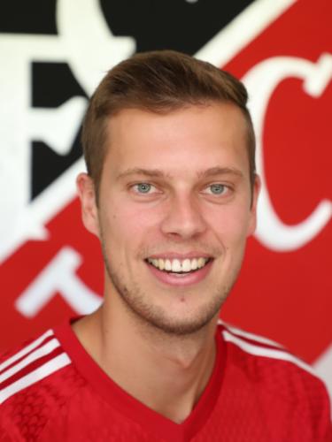 Dennis Könker