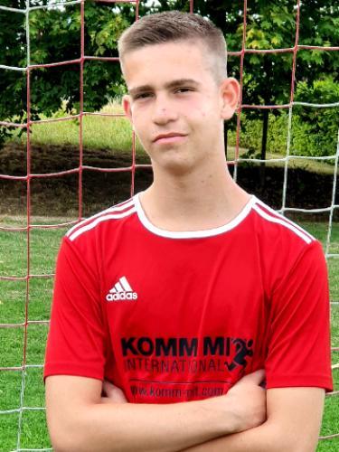 Luca Buchholz