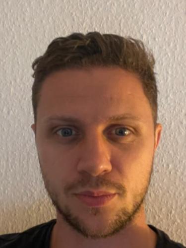 Julian Barz