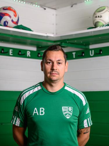 Adrian Becker