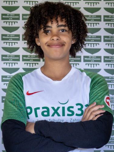 Amaya Lin Sobieszuk