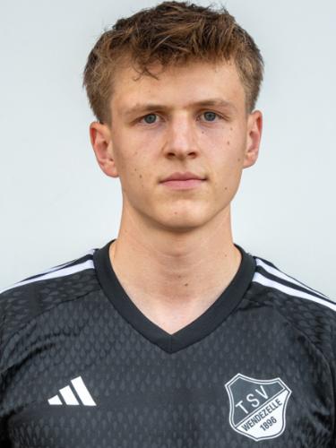 Len-Bennet Rüsing