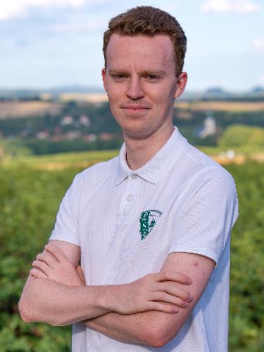 Jonas Nico Oberknapp