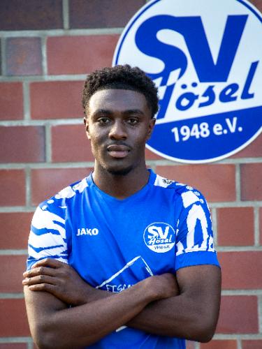 Ezra Oduro