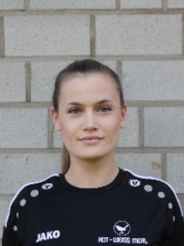 Celina Isenhöfer