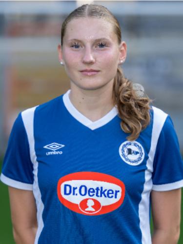 Martha Stuckenschnieder