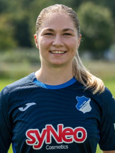 Nadine Bitzer
