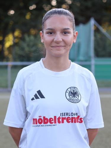 Julieta Veselaj