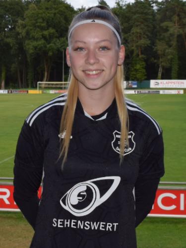 Esmee Summer Holsten