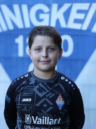 Besnik Atipi
