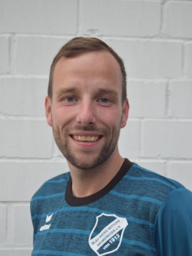 Niko Kummutat