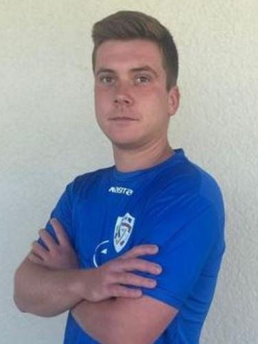 Yannik Heil