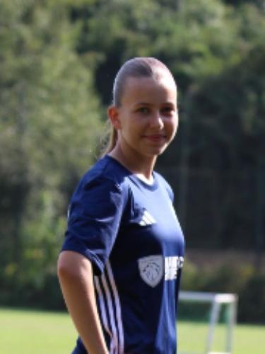 Nele Stützer