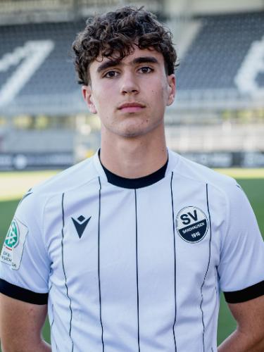 Yasar Demir