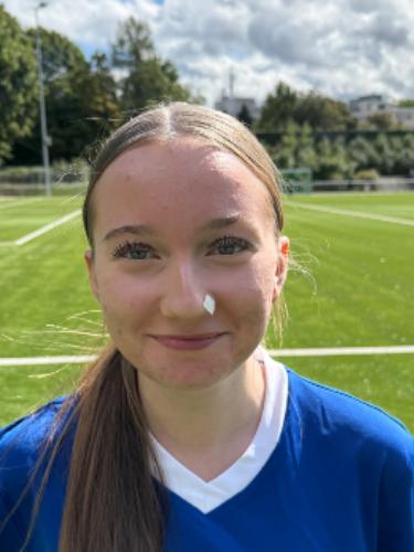 Claire Eloise Monique Büque