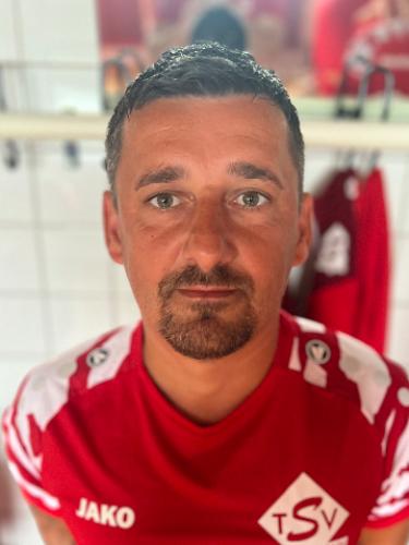 Damian Schosda