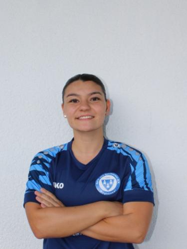 Büsra Kuru