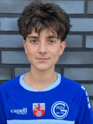 Yigit Efe Tavli