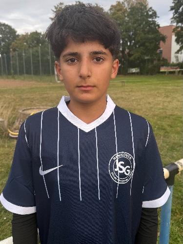 Daniel Akbari Azirani