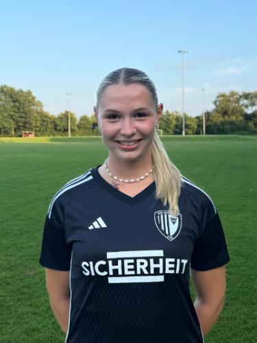Lisa-Julie Peters