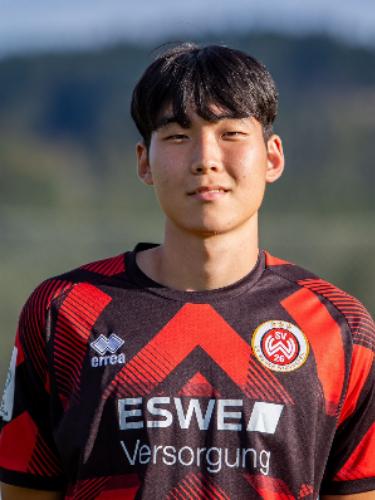 Seonghyun Lee
