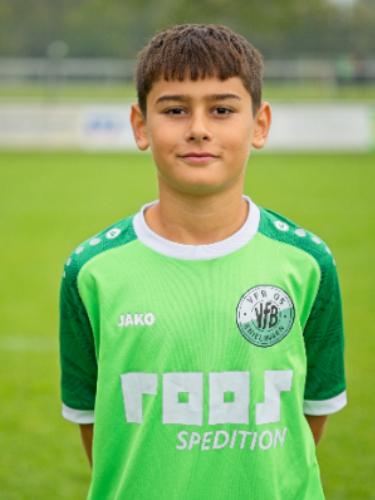 Elias Manzury