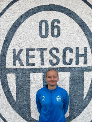 Mia Wynaendts Van Resandt