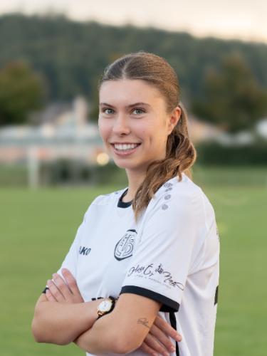 Charlyne Szenk