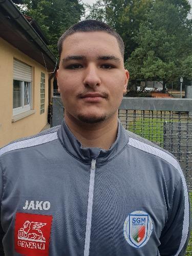 Semih Akay
