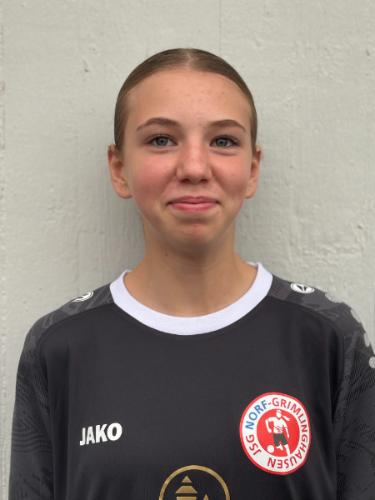 Julie Selena Tölle